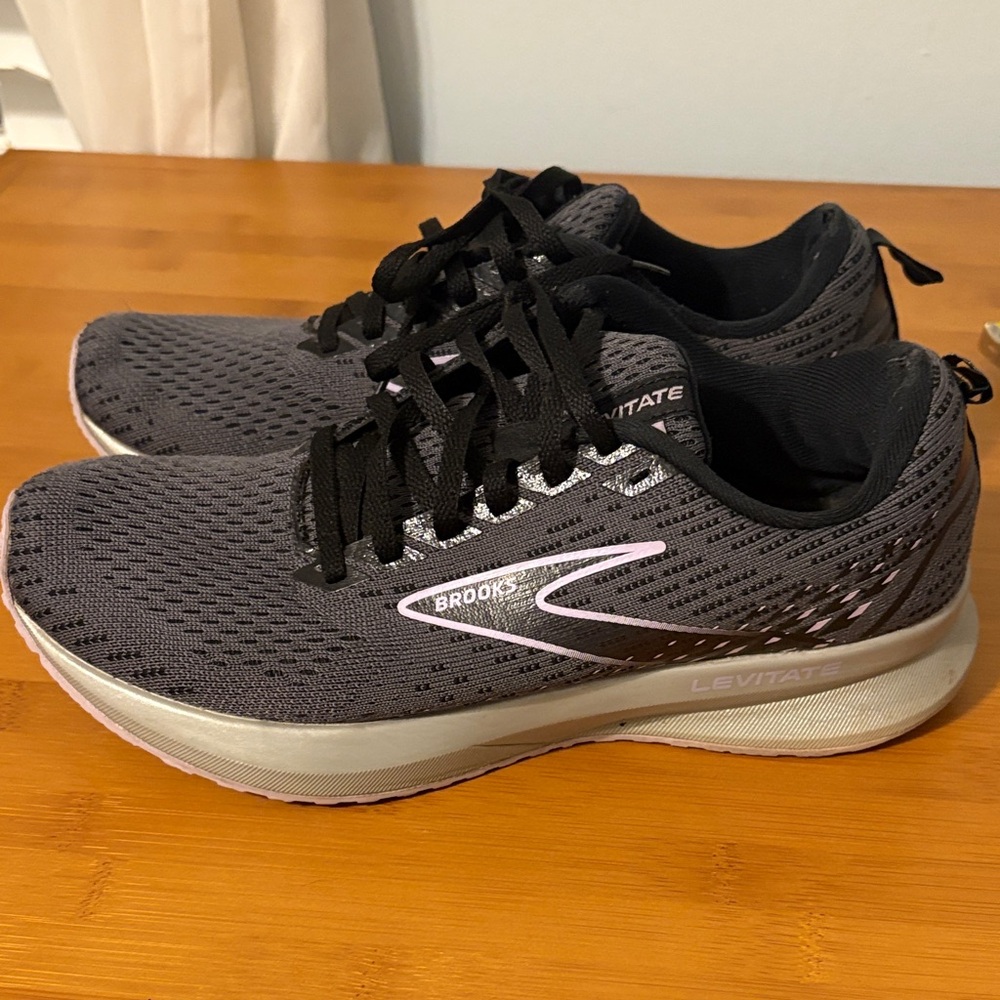 Brooks Charcoal Athletic Sneakers